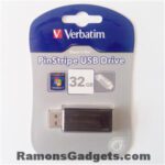 Verbatim USB 32 GB - PinStripe Store n Go (1)